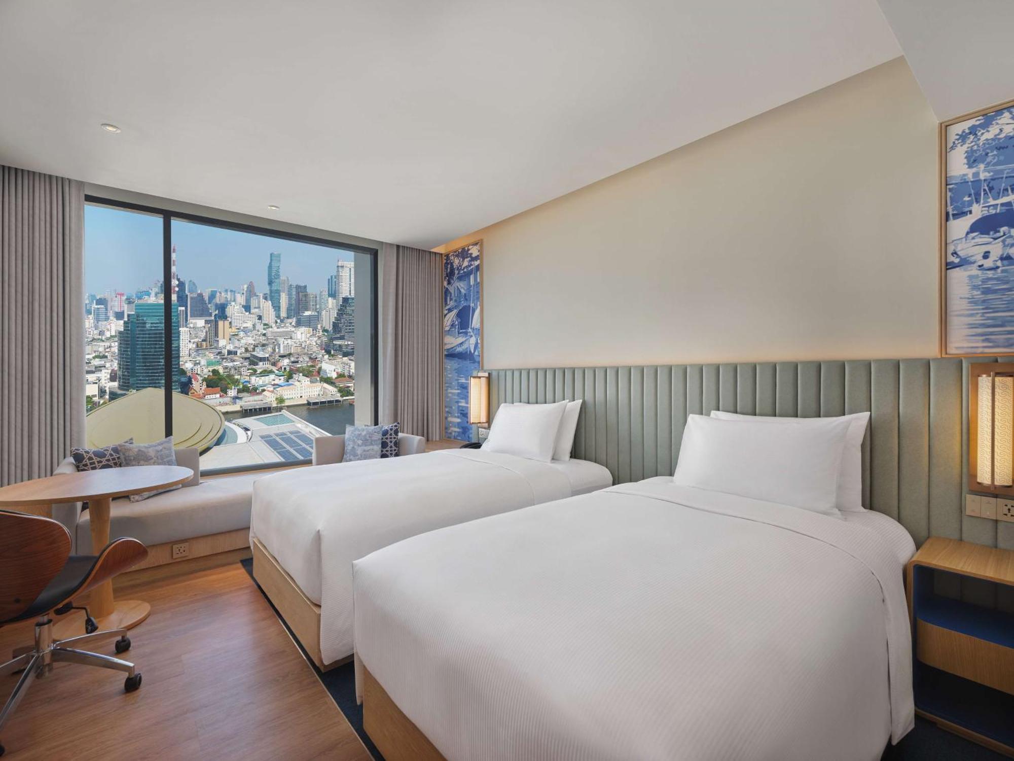 Hilton Garden Inn Bangkok Riverside Exterior foto